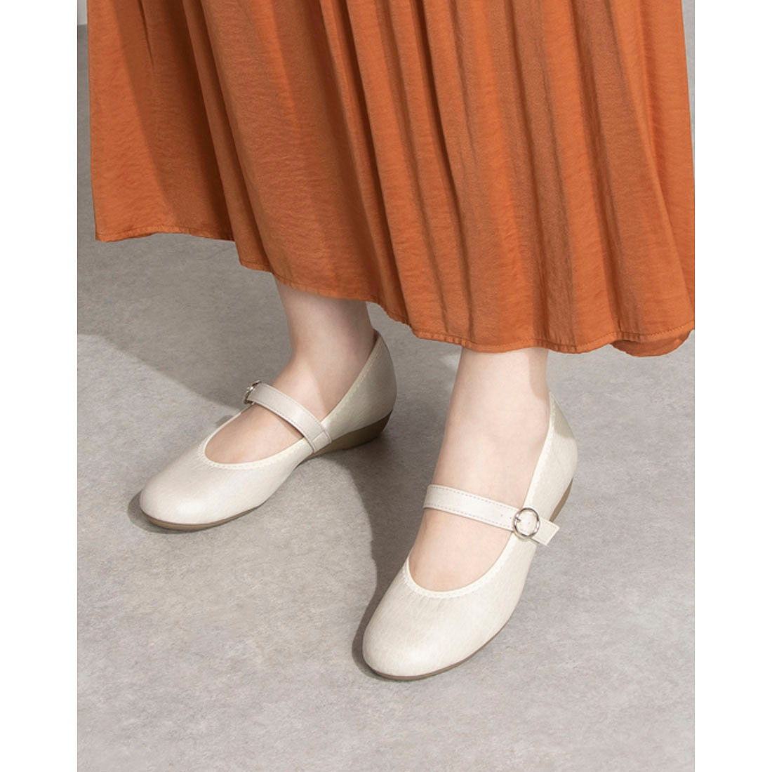 ITALICO Made in Japan Comfortable Strappy Flat Ballet Pumps