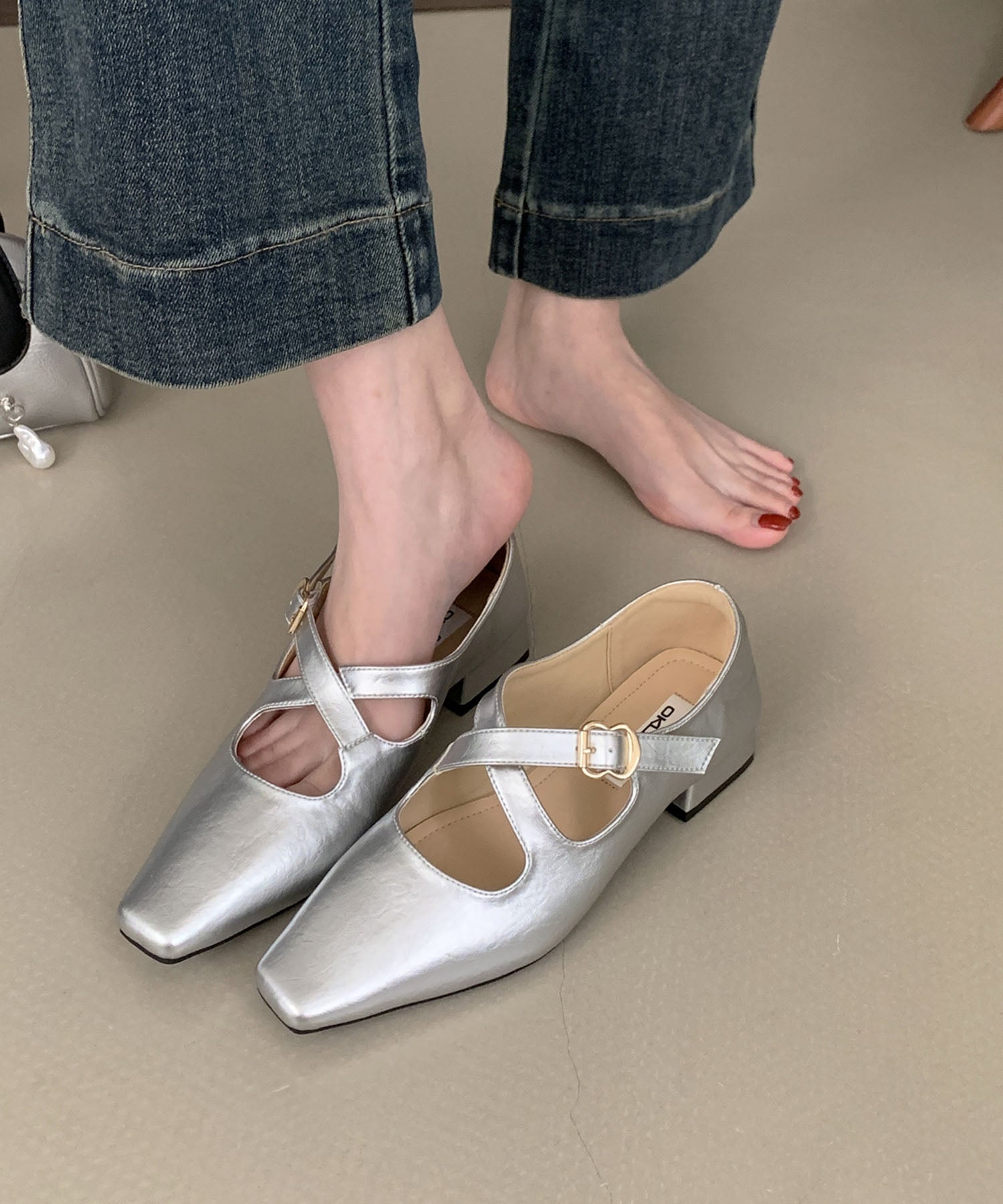 ジュエローブ Jewelobe クロスストラップパンプス （シルバー） シルバー