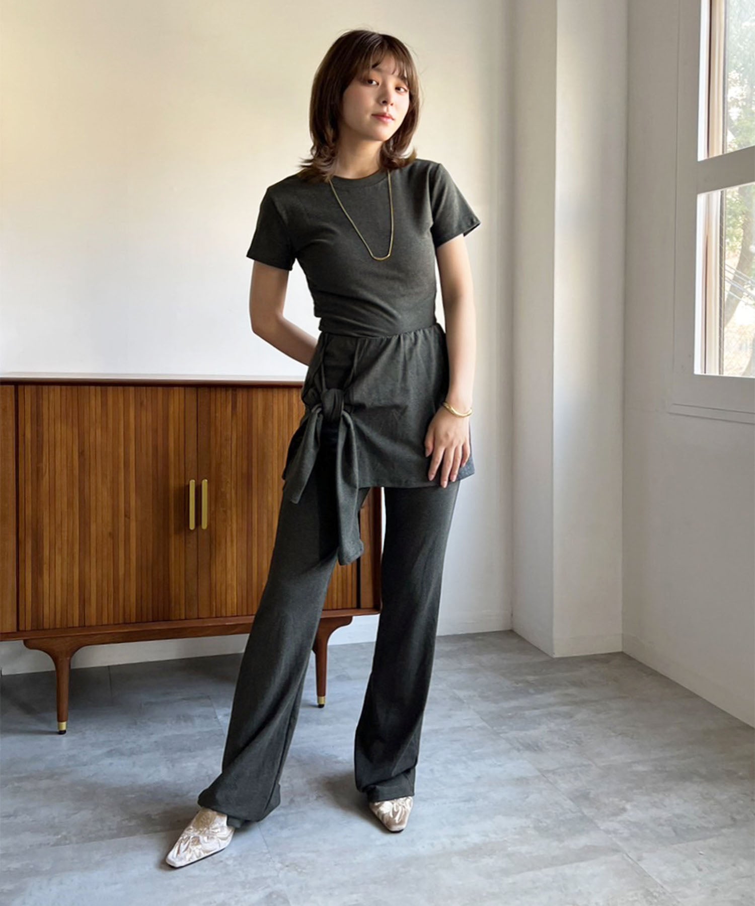 ジュエローブ Jewelobe タイトTシャツ×ラップスカートドッキングブーツカットパンツセットアップ （グレー） グレー
