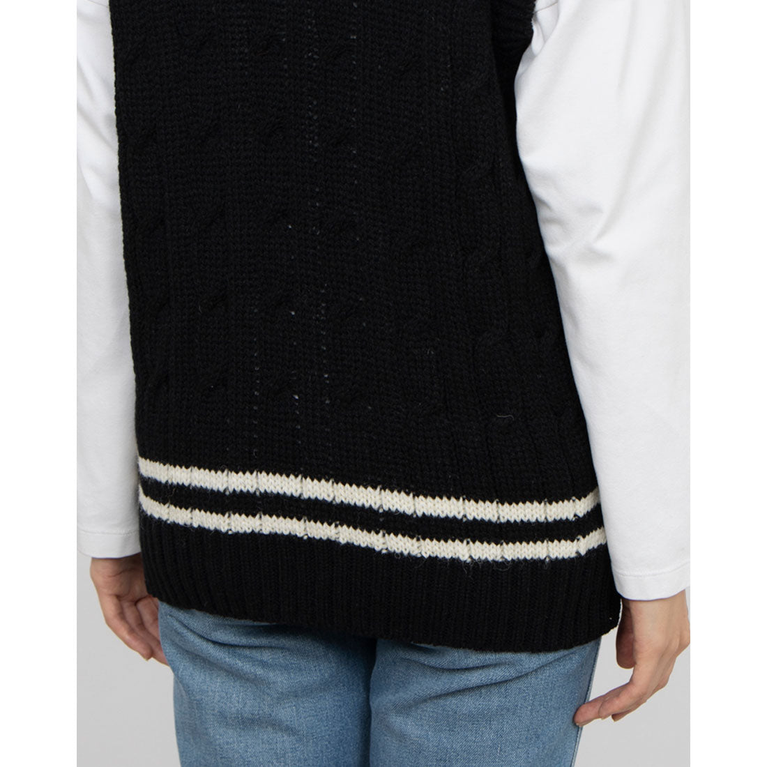 JAMES CHARLOTTE　Aran Regular Crew Vest James Charlotte Knit Vest