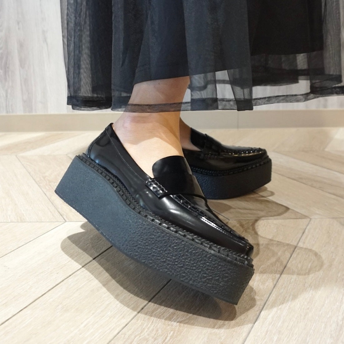 ジェフリーキャンベル Jeffrey Campbell 厚底ローファー （ブラック） ブラック