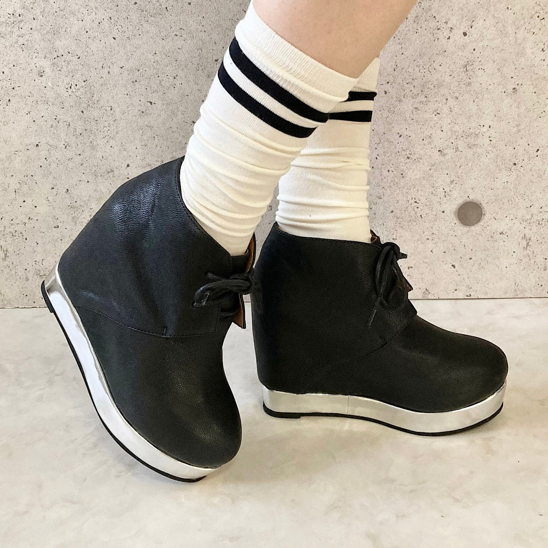 ジェフリーキャンベル Jeffrey Campbell 厚底 レースアップブーツ （ブラック） ブラック