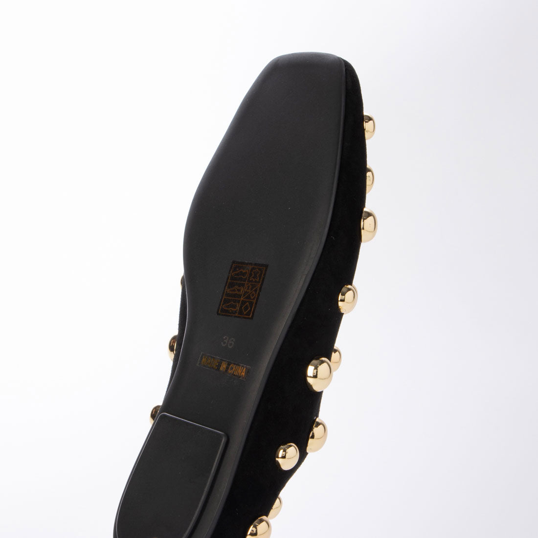ジェフリーキャンベル Jeffrey Campbell Vカット デザインフラットパンプス （ブラック） ブラック