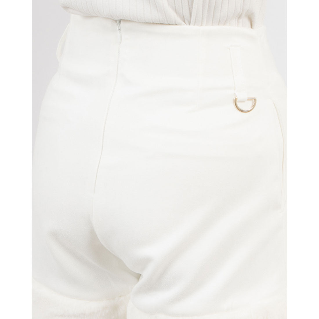 ココエアリー coco airy fur suede short pants （O.WHITE） O.WHITE