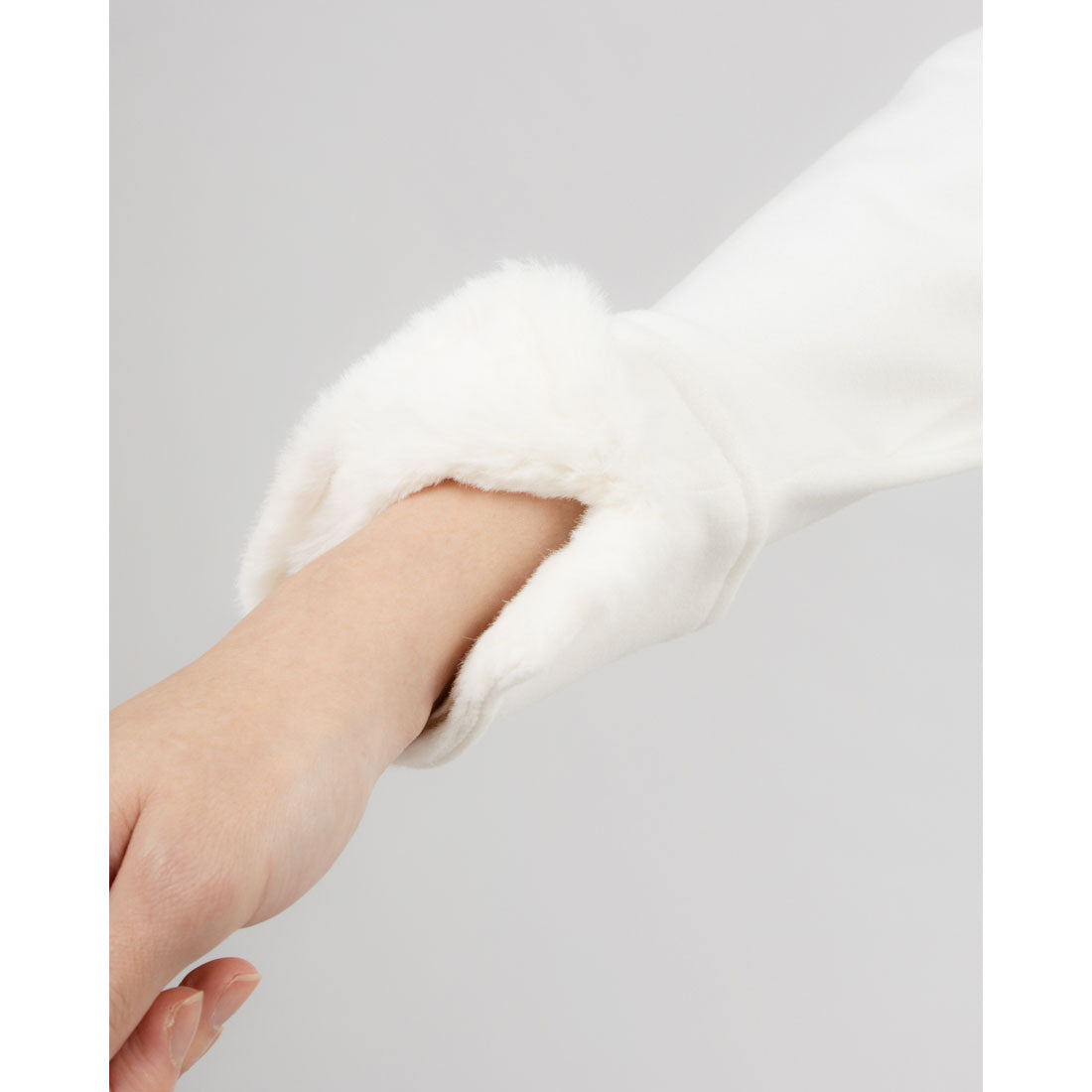 ココエアリー coco airy 2way fur zipup tops （O.WHITE） O.WHITE