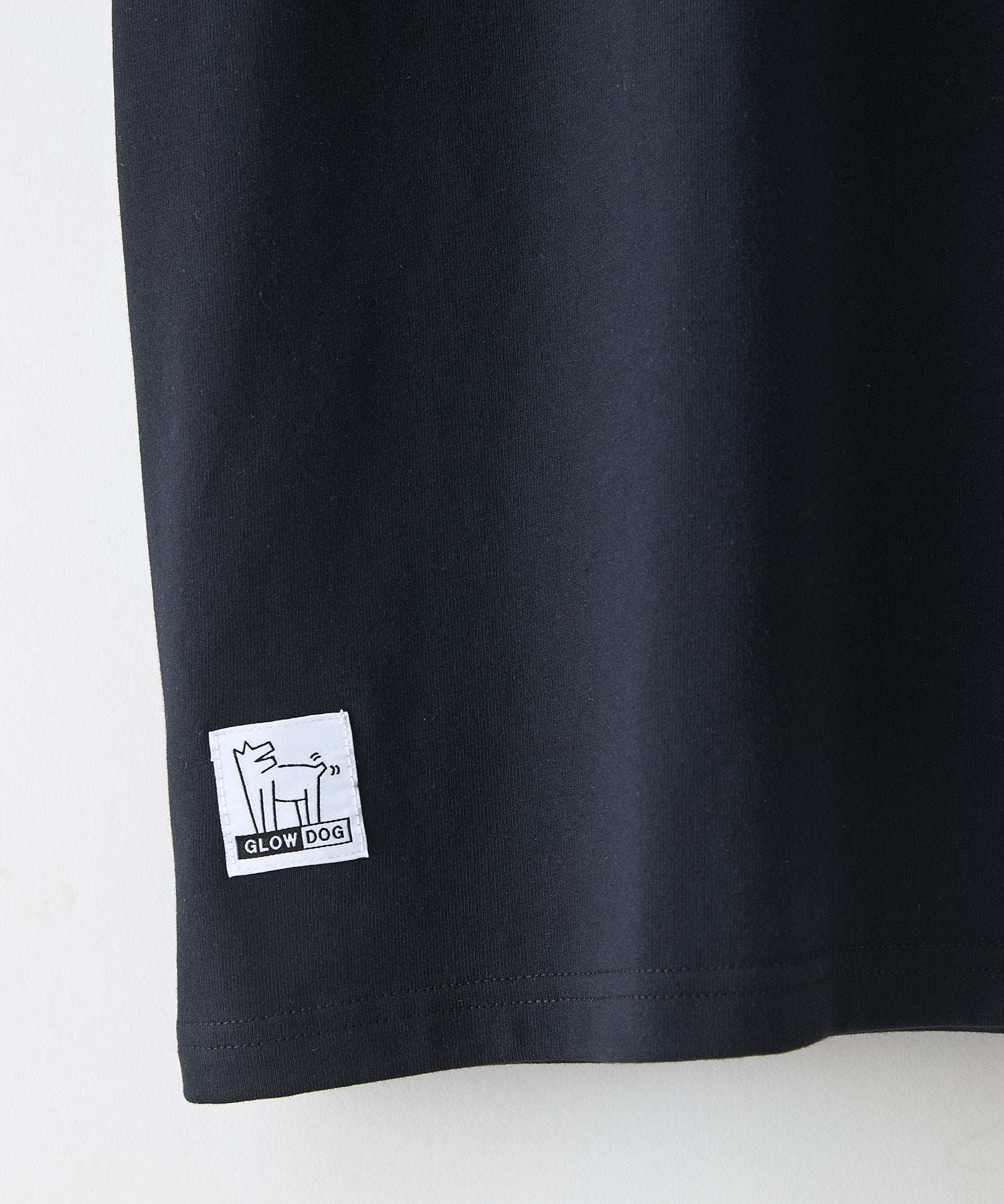 JEANS MATE 【GLOW DOG】 Long Sleeve T-Shirt with Pocket