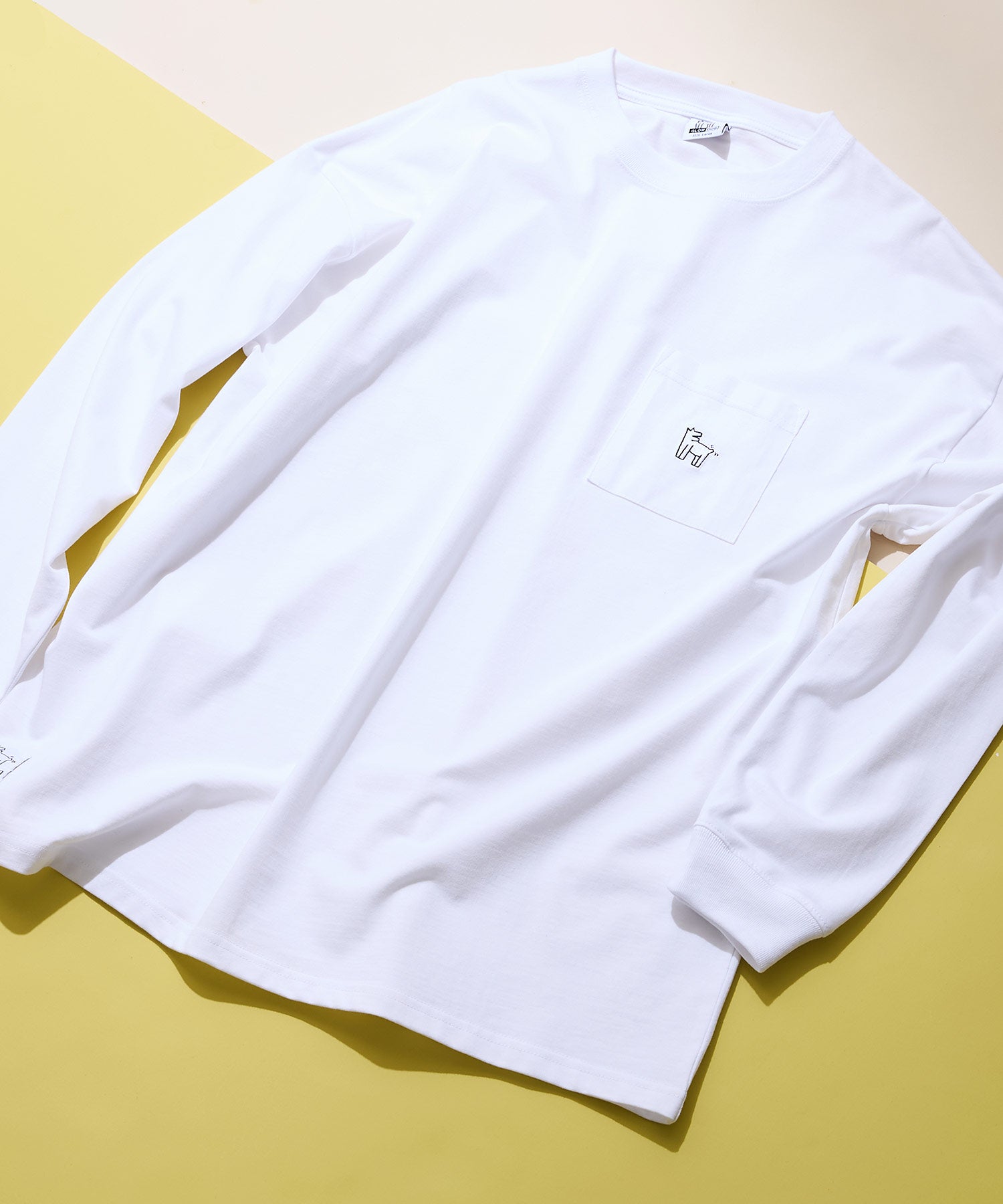 JEANS MATE 【GLOW DOG】 Long Sleeve T-Shirt with Pocket
