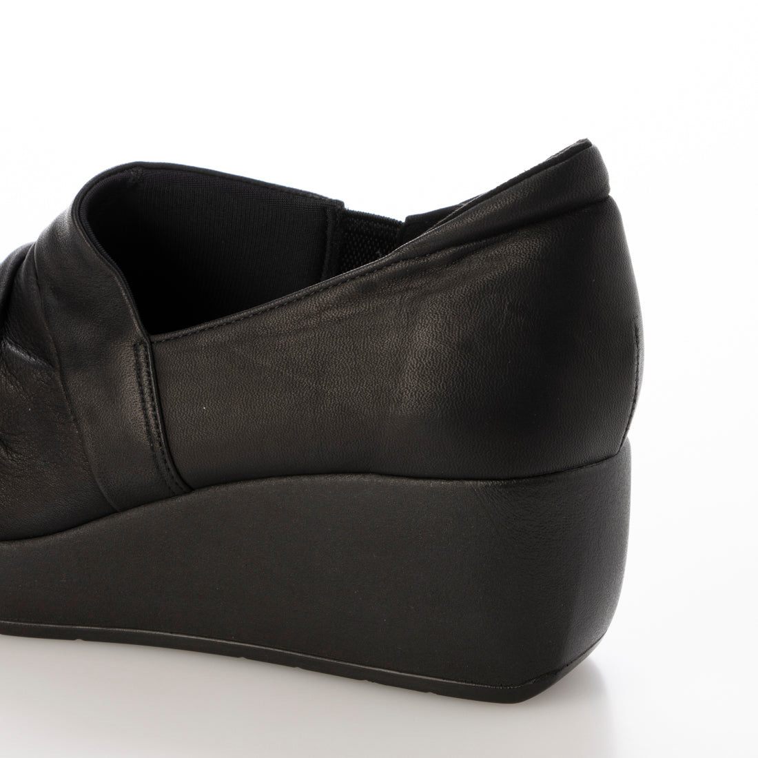 JS Heartlabel Soft Leather Wedge Sole Shoes