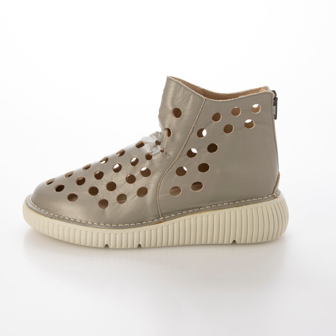 JS Heartlabel Thick-soled Leather Punching Shoes
