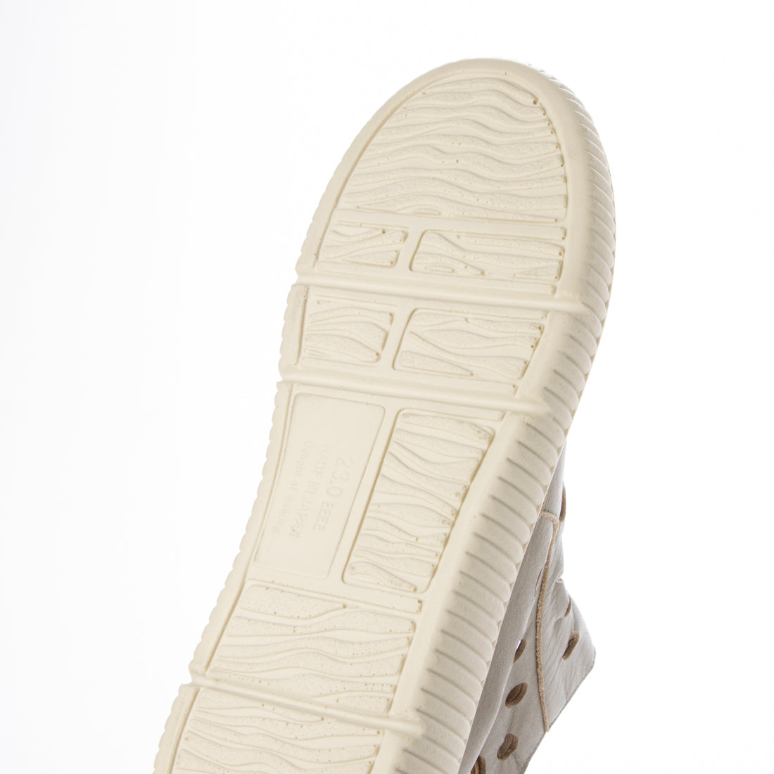 JS Heartlabel Thick-soled Leather Punching Shoes