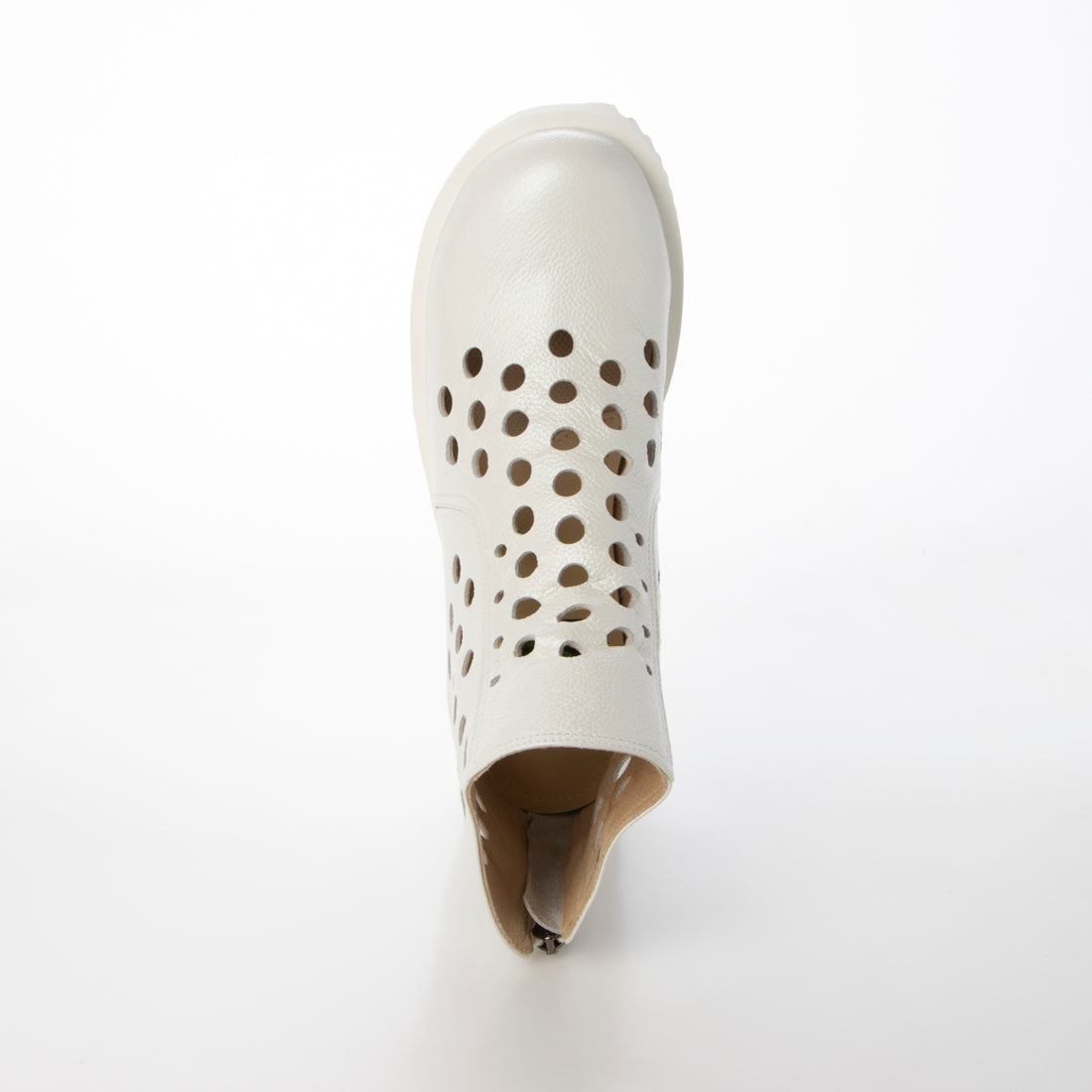 ジェイエス ハートレーベル JS Heartlavel 幅広4Eドットパンチショートブーティー