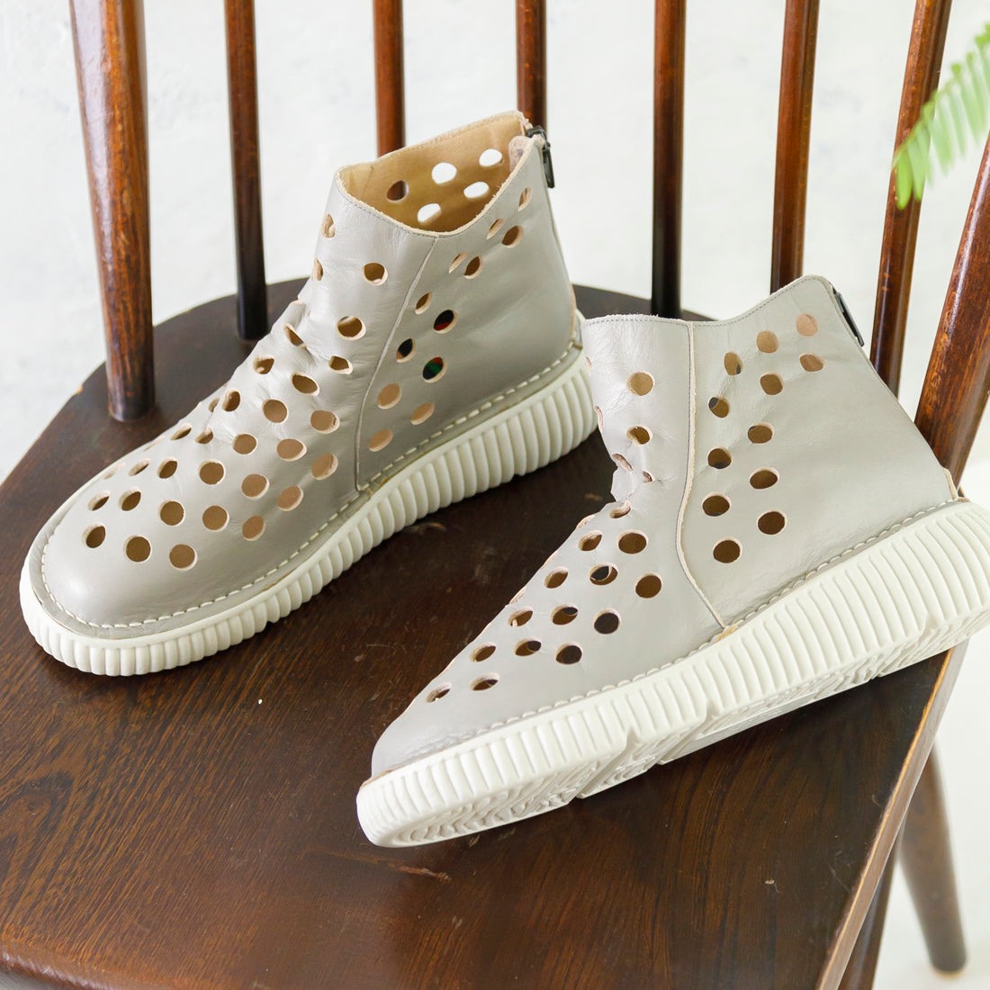 ジェイエス ハートレーベル JS Heartlavel ボリュームソール 本革 パンチング シューズ