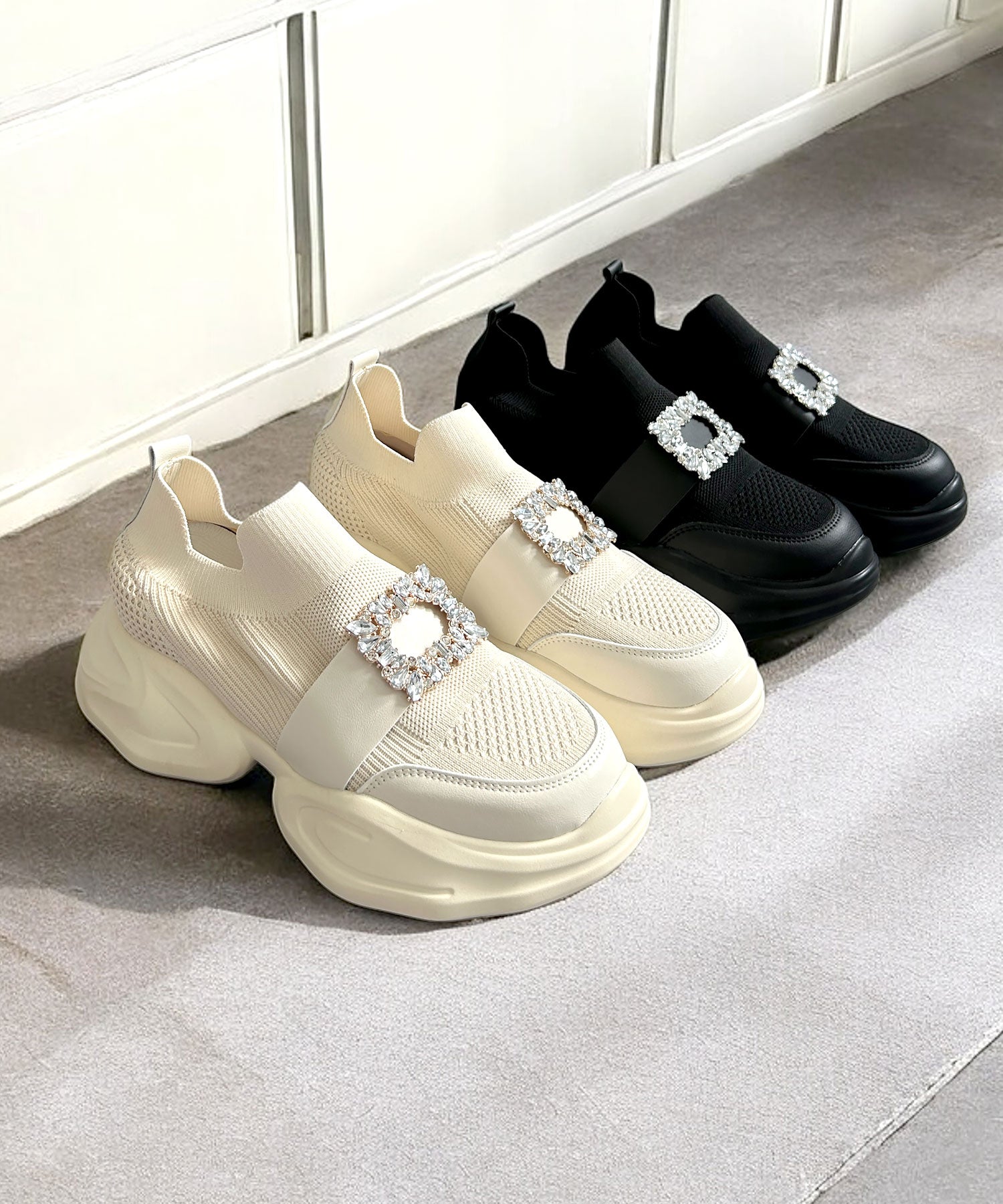 ジュリアブティック JULIA BOUTIQUE ビジュー付き厚底スニーカー [24646 無地 厚底 レディース ブラック 黒 ホワイト アイボリー シューズ 靴 ]