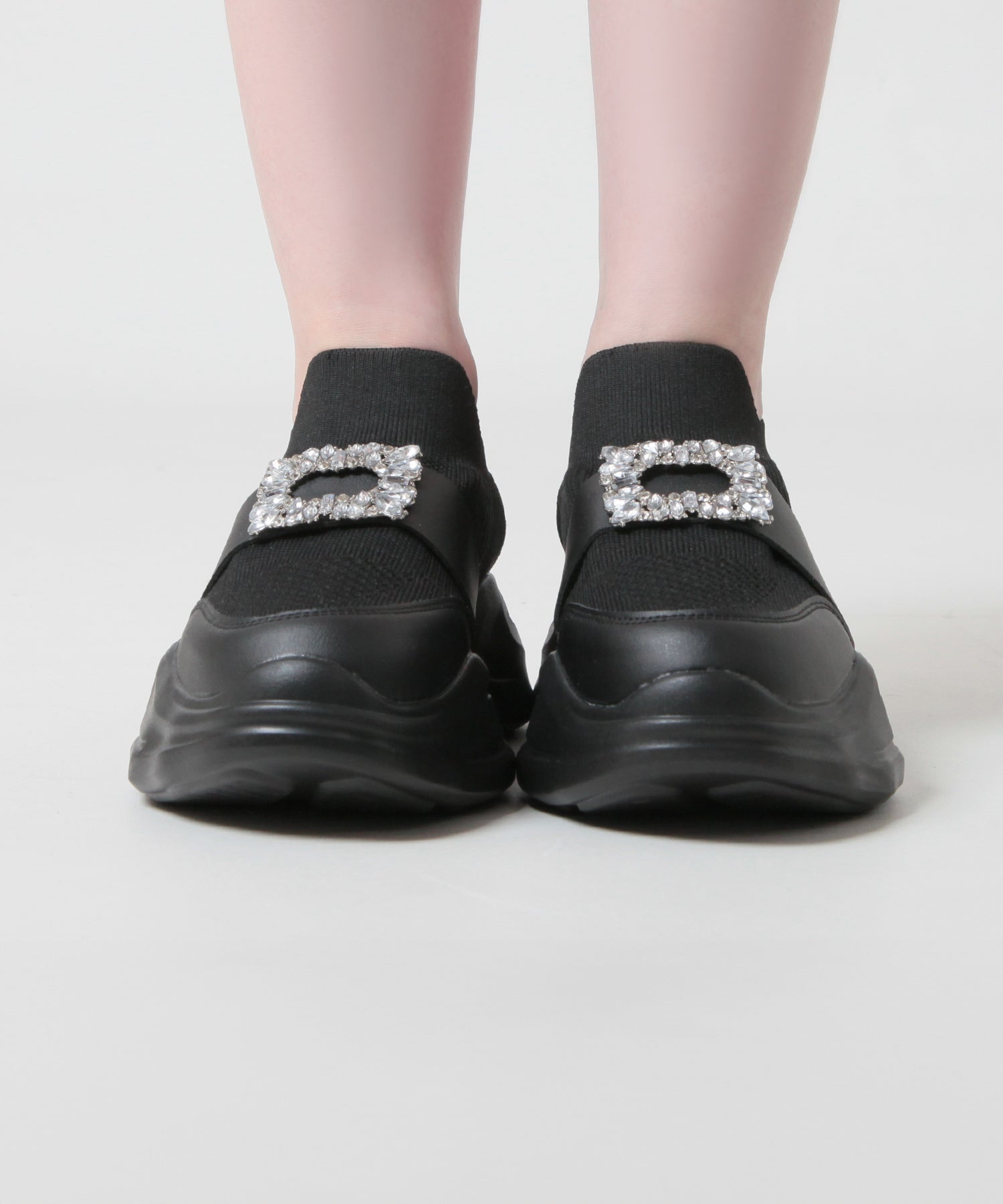 ジュリアブティック JULIA BOUTIQUE ビジュー付き厚底スニーカー [24646 無地 厚底 レディース ブラック 黒 ホワイト アイボリー シューズ 靴 ]