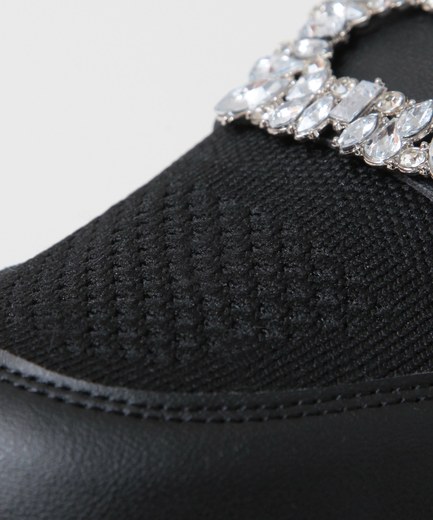 ジュリアブティック JULIA BOUTIQUE ビジュー付き厚底スニーカー [24646 無地 厚底 レディース ブラック 黒 ホワイト アイボリー シューズ 靴 ]