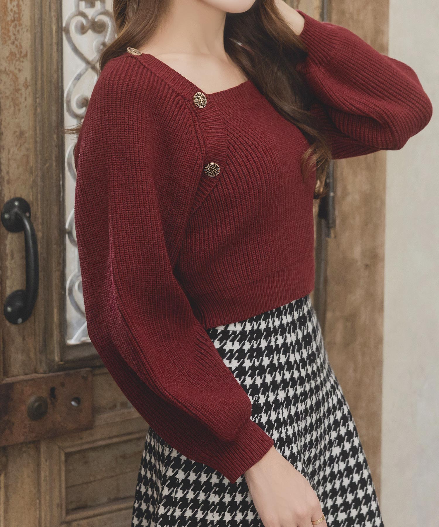 ジュリアブティック JULIA BOUTIQUE ボタン付きバルーンスリーブニットトップス/23591 （Bordeaux） ボルドー