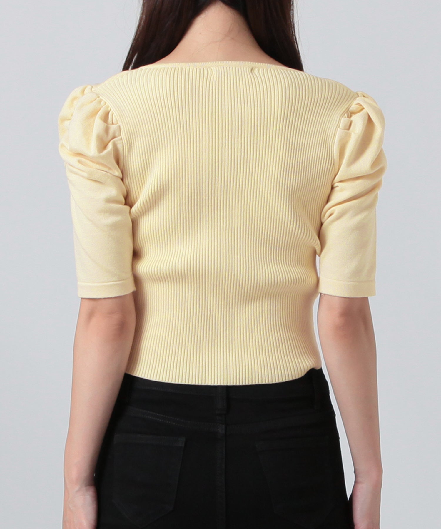 ジュリアブティック JULIA BOUTIQUE パールチェーン付きボレロ風ニットトップス24000 （Yellow） イエロー