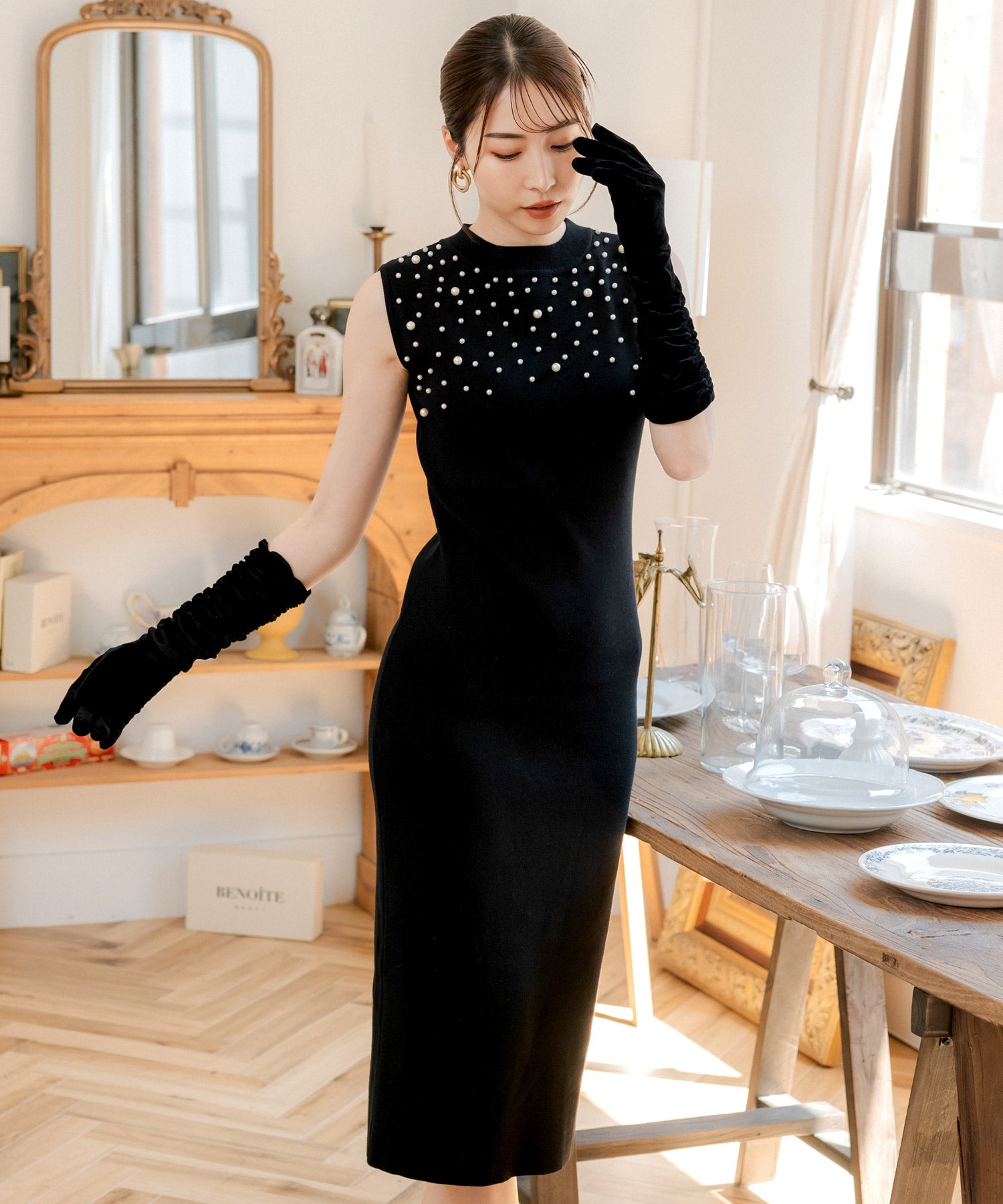 ジュリアブティック JULIA BOUTIQUE パールデコニットワンピース [24523 ノースリーブ ロング丈 タイト Uネック レディース ブラック 黒 グレー ピンク ホワイト 白 ]