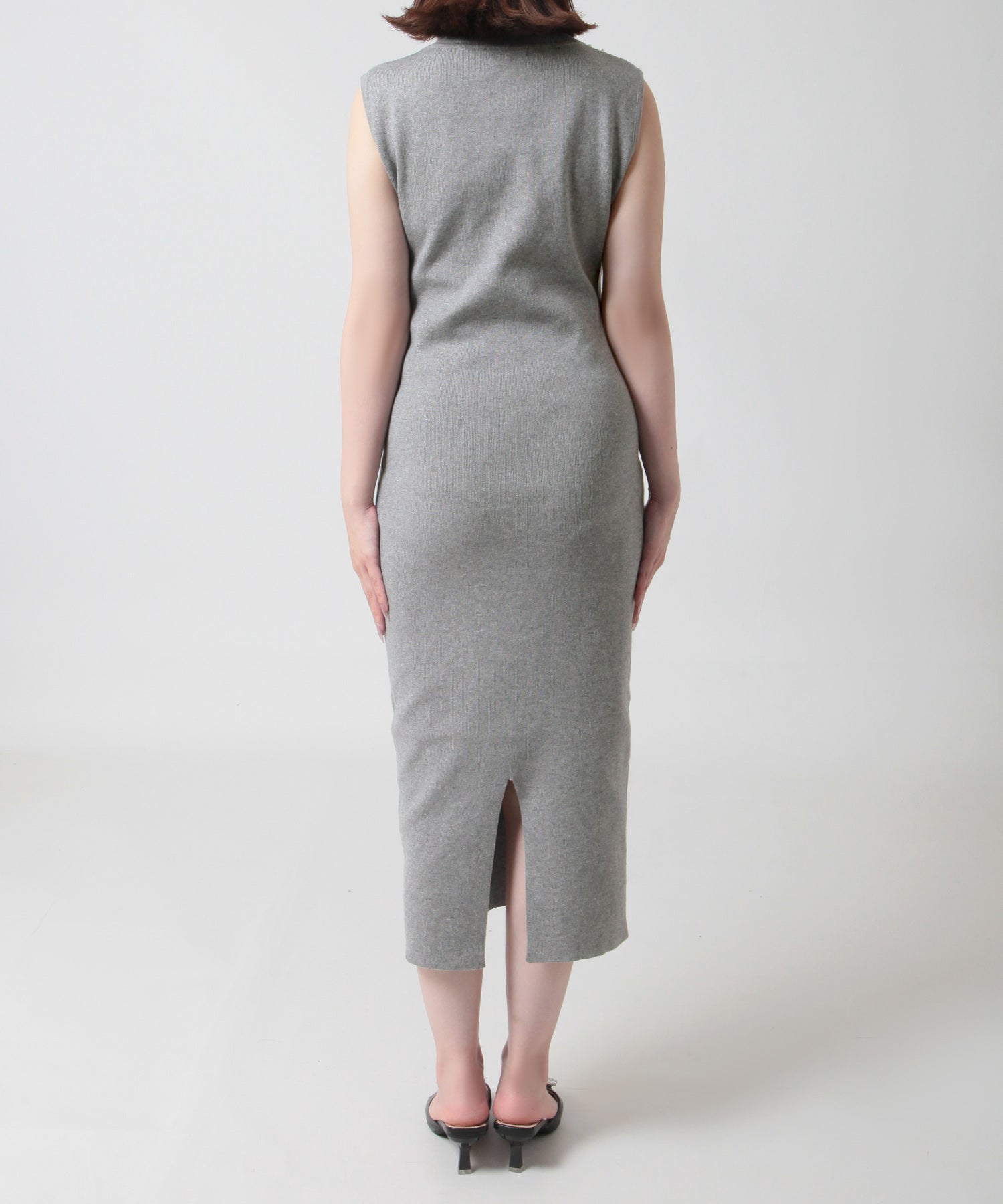 ジュリアブティック JULIA BOUTIQUE パールデコニットワンピース [24523 ノースリーブ ロング丈 タイト Uネック レディース ブラック 黒 グレー ピンク ホワイト 白 ]