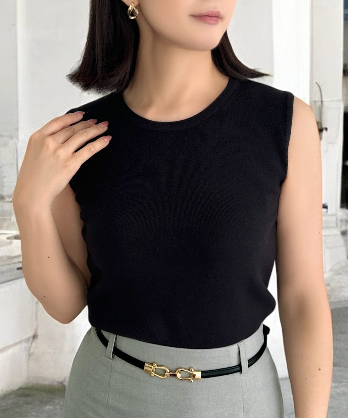ジュリアブティック JULIA BOUTIQUE Uネック・パーソナルカラーニットトップス [24517 ノースリーブ ミドル 無地 Uネック レディース ブラック 黒 グレー ピンク ホワイト 白 ]
