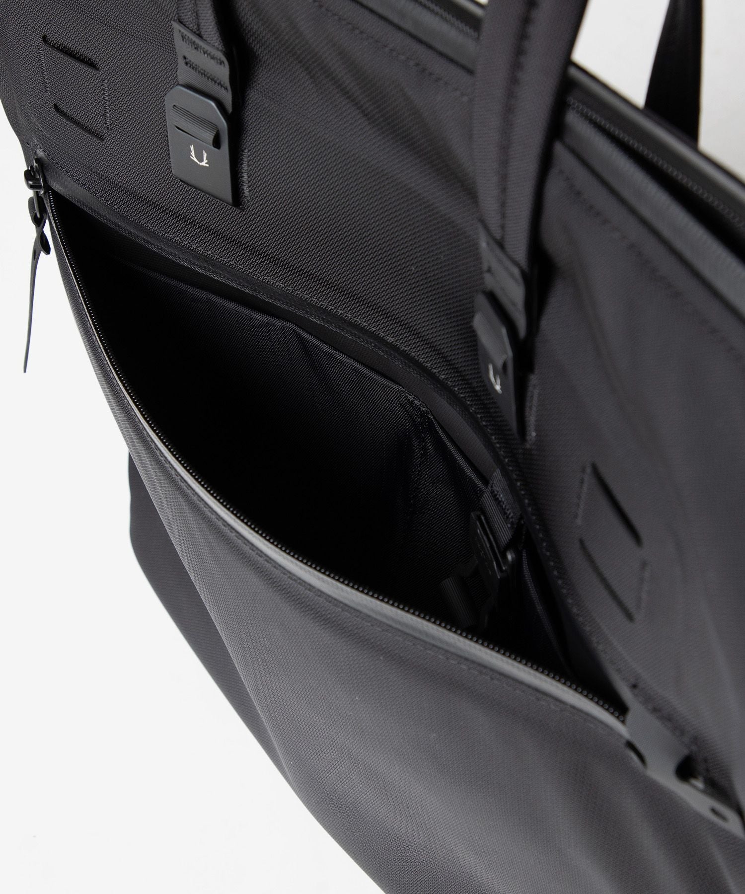 Black Ember BLACK EMBER Black Ember BLACK EMBER 110015 Shoulder Bag WPT SHOULDER TOTE Men's Bag Business Cordura
