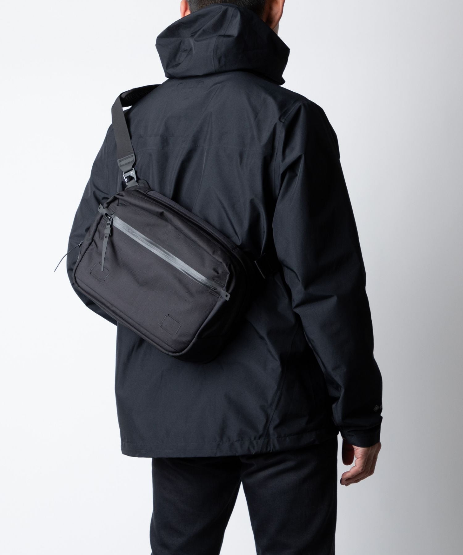 ブラックエンバー BLACK EMBER ブラックエンバー BLACK EMBER GRIP SLING ボディバッグ メンズ バッグ グリップスリング ショルダーバッグ ミニマル 防水 ナイロン ブラック 110005 （ブラック） ブラック