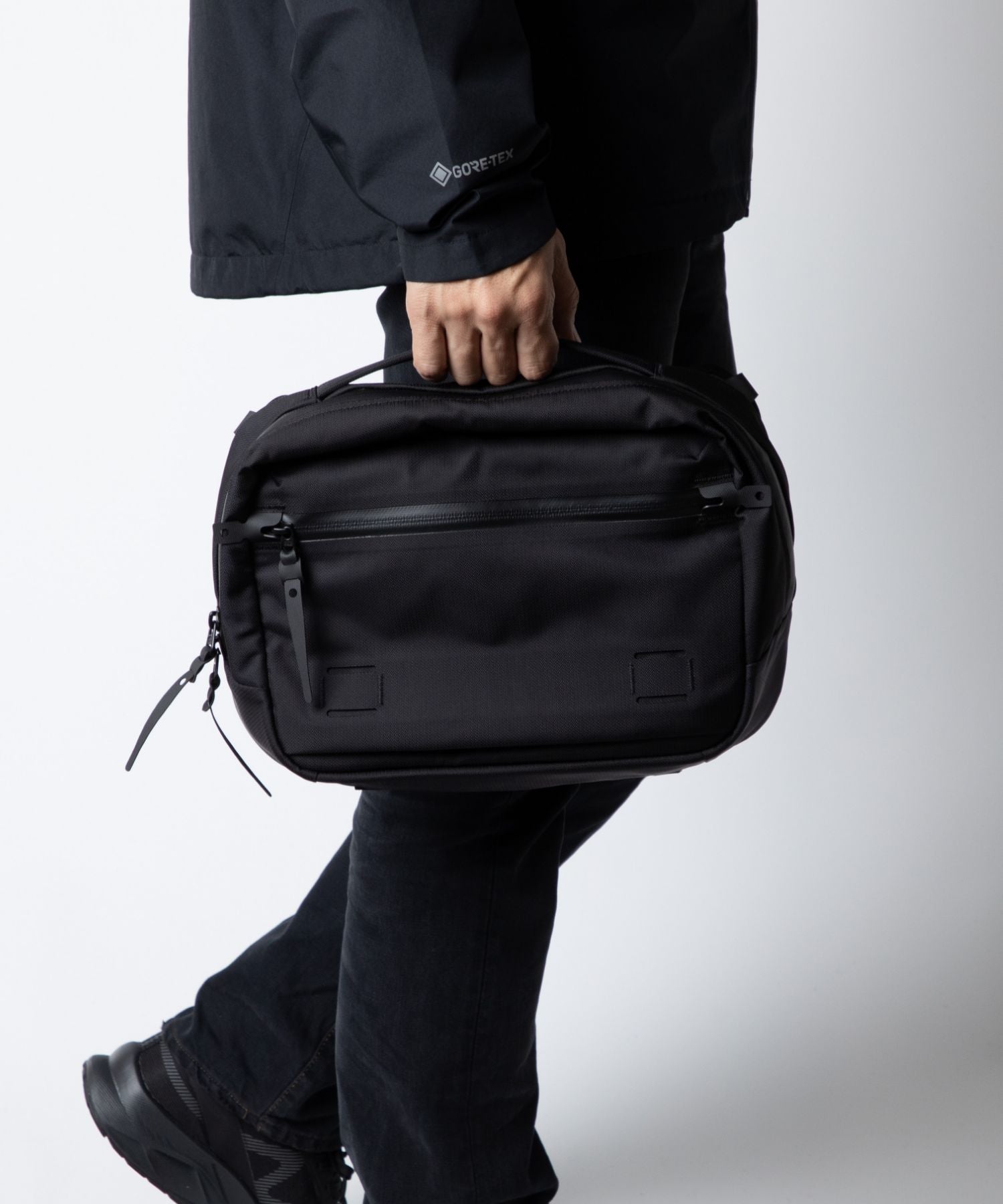 ブラックエンバー BLACK EMBER ブラックエンバー BLACK EMBER GRIP SLING ボディバッグ メンズ バッグ グリップスリング ショルダーバッグ ミニマル 防水 ナイロン ブラック 110005 （ブラック） ブラック