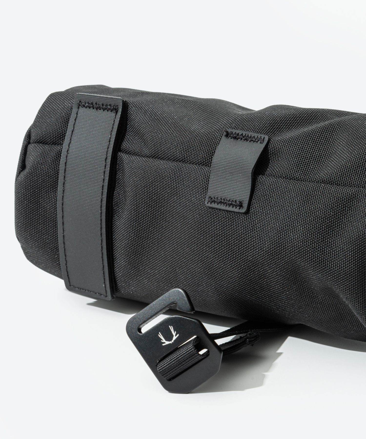 ブラックエンバー BLACK EMBER ブラックエンバー BLACK EMBER WATER BOTTLE HOLDER ペットボトルホルダー メンズ ファッション小物 （ブラック） ブラック