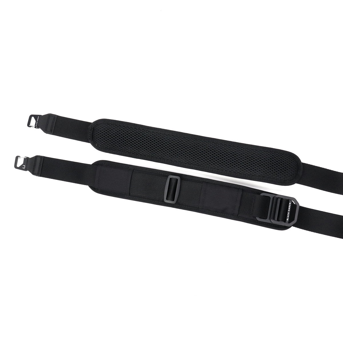 ブラックエンバー BLACK EMBER 日本正規品 ショルダーバッグ メンズ レディース 斜めがけバッグ ブランド 軽量 斜めがけ B4 カメラ バッグ タブレット 8L GRIP SLING 7225010（BLACK） BLACK