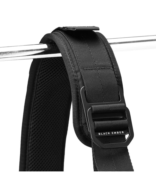 ブラックエンバー BLACK EMBER 新商品/井野屋/ブラックエンバー/GRIP SLING EMBER TEX/GRIP SLING EMBER TEX/ショルダーバッグ/8L【be-722501 （ブラック） ブラック