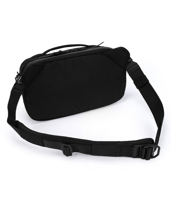 ブラックエンバー BLACK EMBER ブラックエンバー ボディバッグ BLACK EMBER 7225015 （ブラック） ブラック