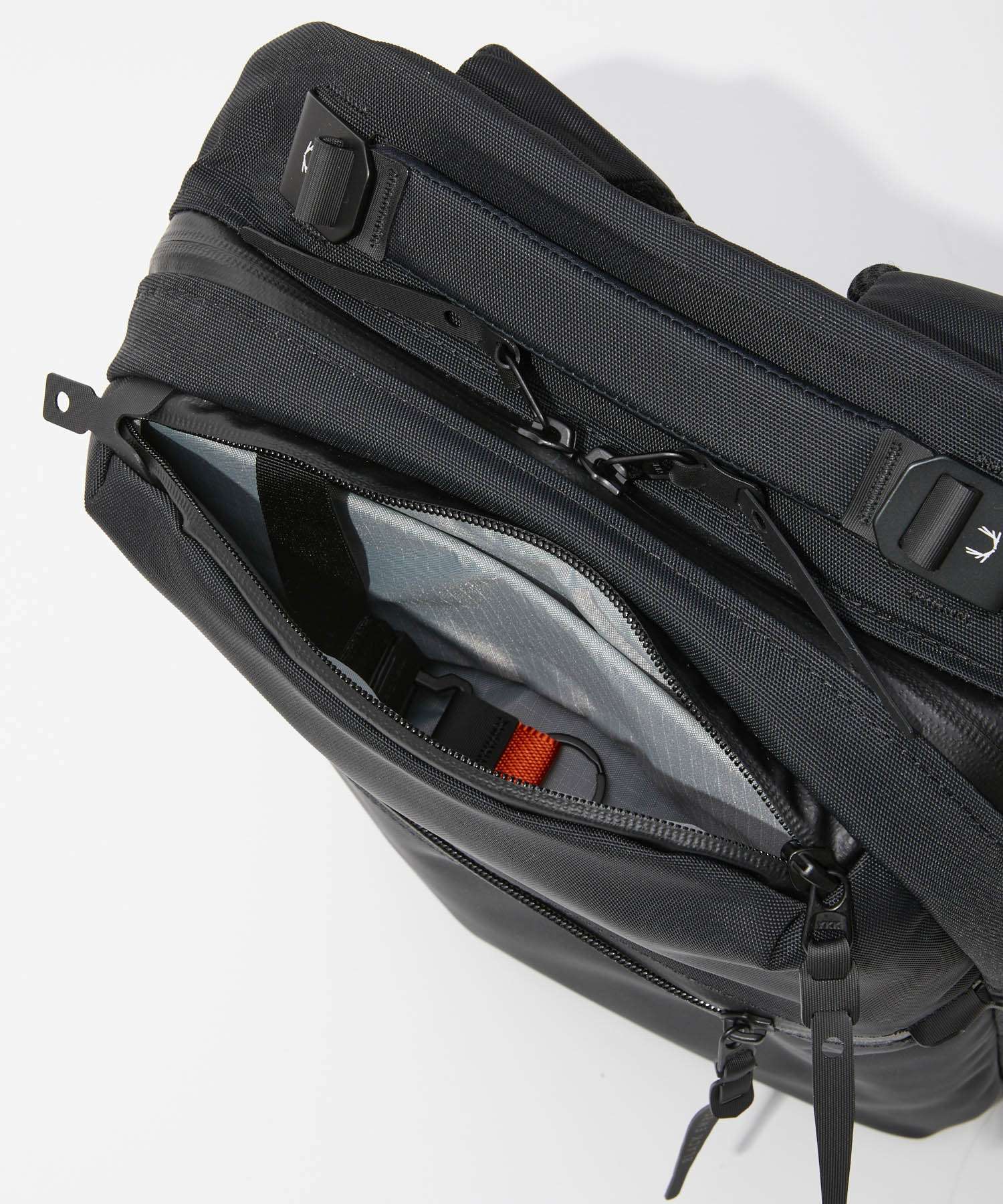 ブラックエンバー BLACK EMBER ブラックエンバー BLACK EMBER CITADEL 20 シタデル 20 110016 リュック メンズ バッグ ブラック 7224009 （ブラック） ブラック