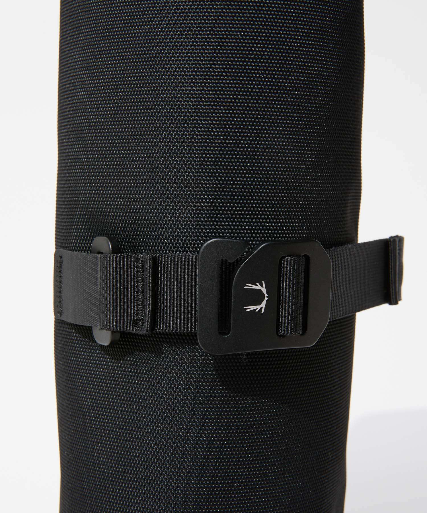 ブラックエンバー BLACK EMBER ブラックエンバー BLACK EMBER CITADEL 25 WATER BOTTLE HOLDER シタデル 25 ウォーターボトル ホルダー 110017 7224003 （ブラック） ブラック