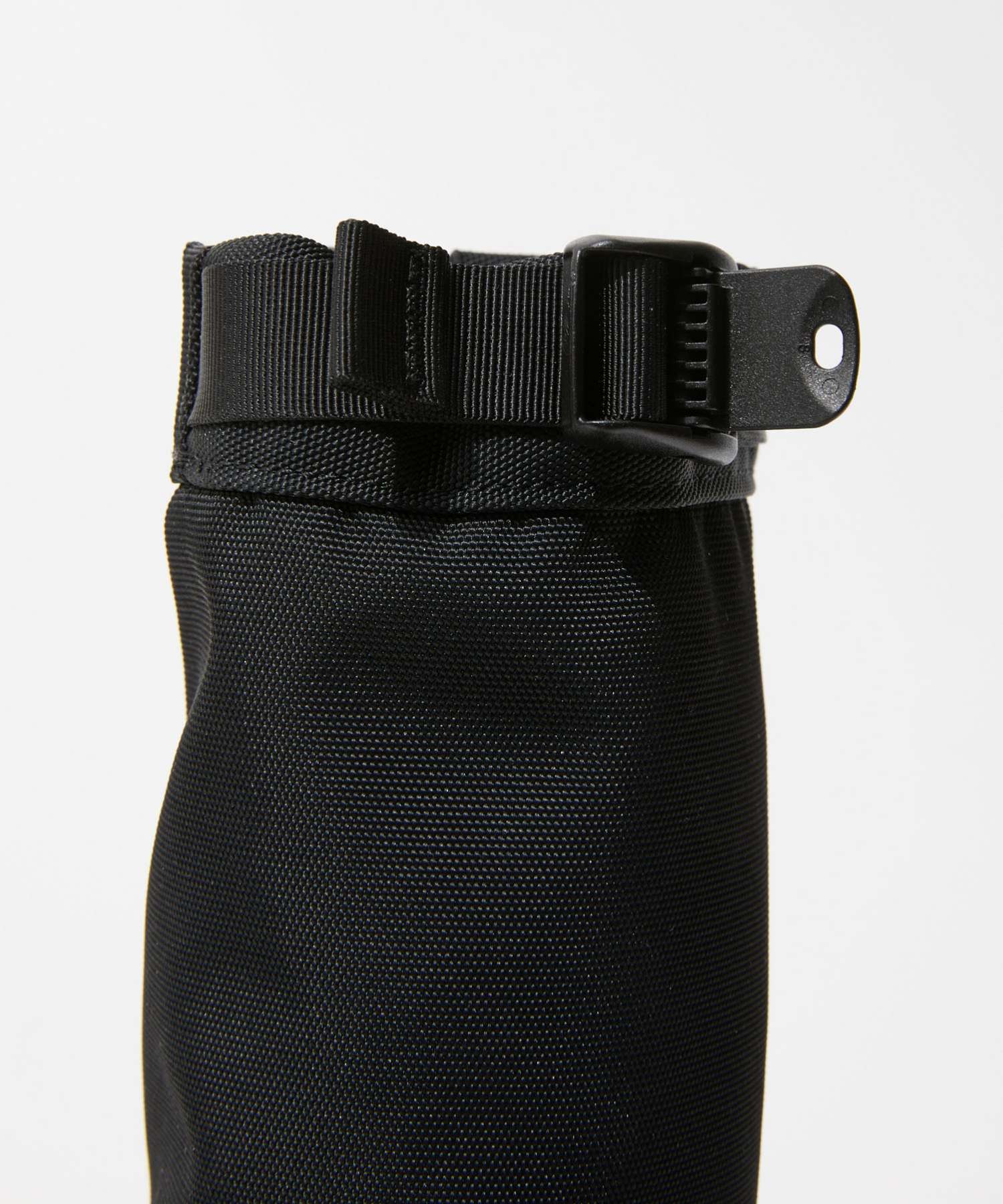ブラックエンバー BLACK EMBER ブラックエンバー BLACK EMBER CITADEL 25 WATER BOTTLE HOLDER シタデル 25 ウォーターボトル ホルダー 110017 7224003 （ブラック） ブラック