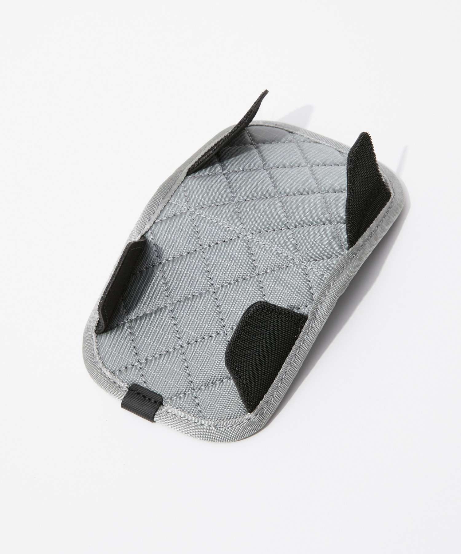 ブラックエンバー BLACK EMBER ブラックエンバー BLACK EMBER GRIP SLING CAMERA INSERT グリップスリング カメラインサート 110006 （ブラック） ブラック