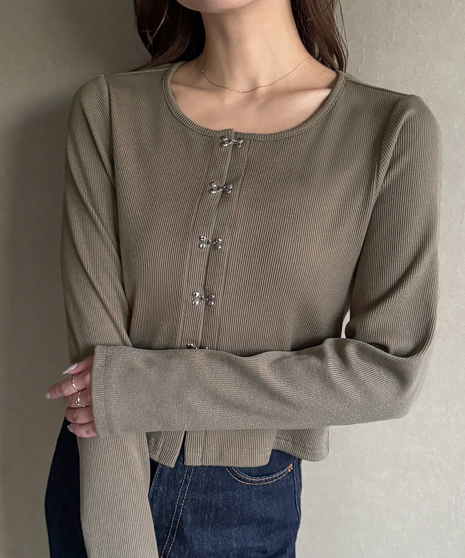 ジュノア JUNOAH フロントホックショートリブトップス