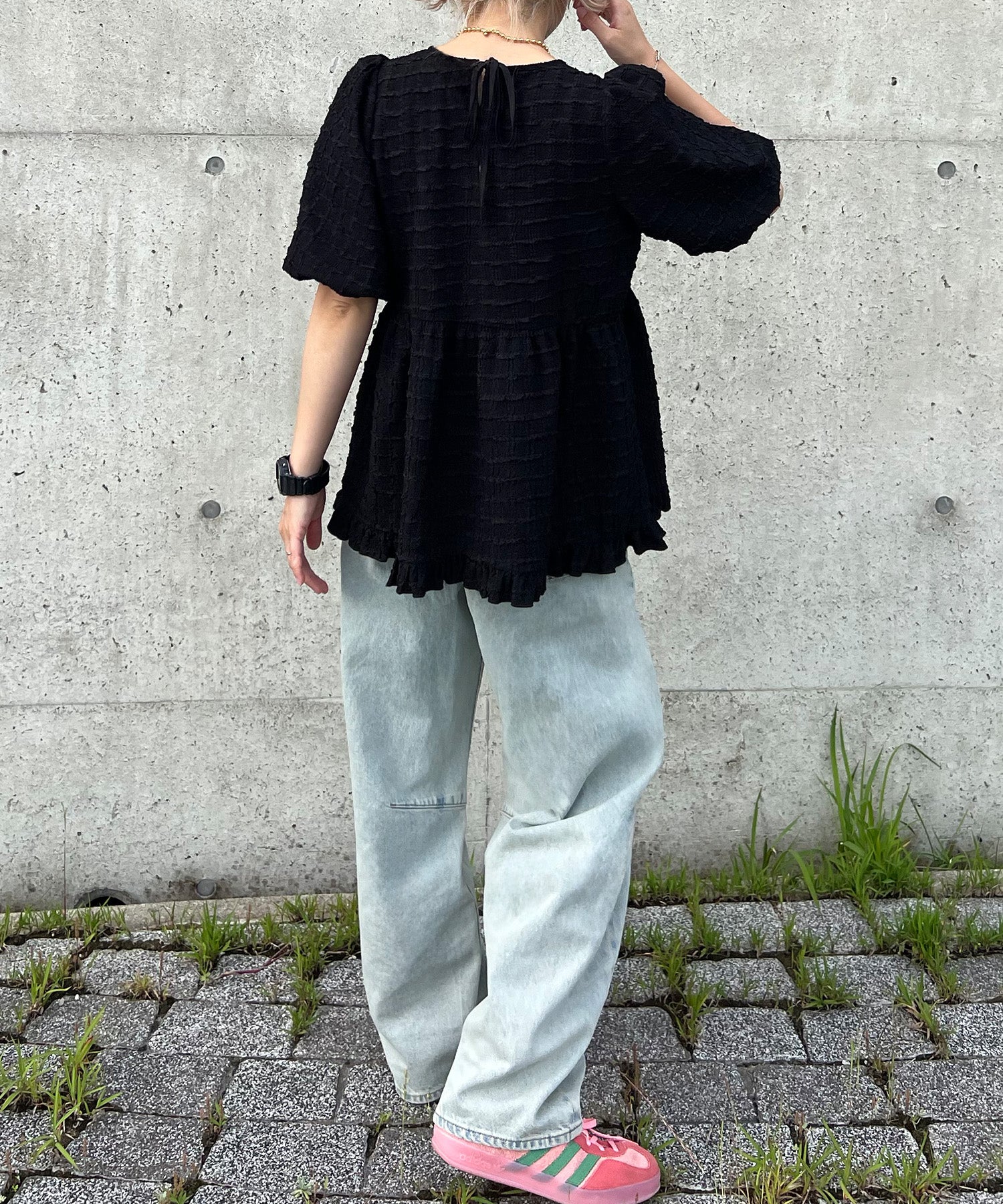ジュノア JUNOAH ふくれジャガードオーバーサイズペプラムブラウス （ブラック） ブラック
