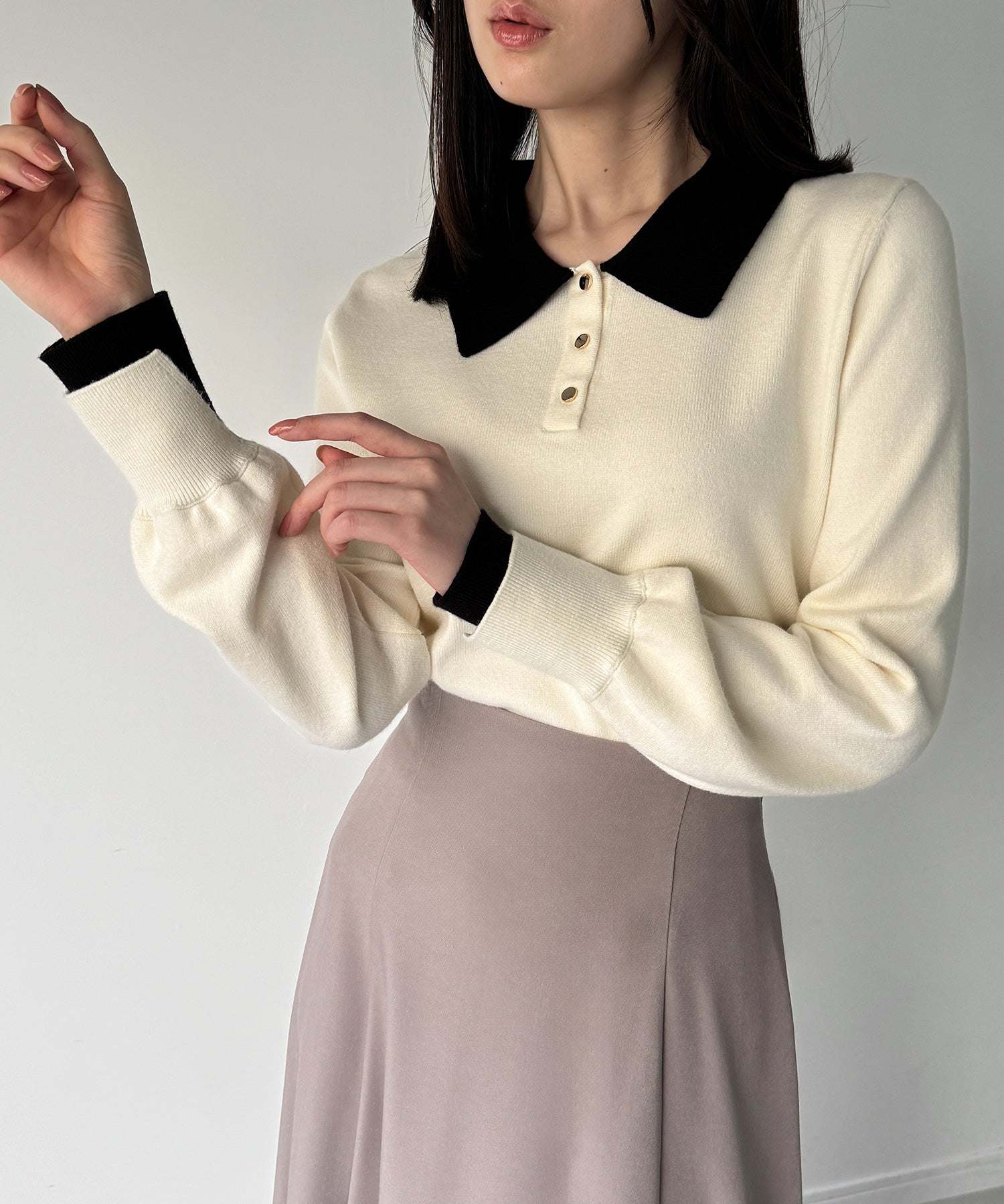 ジュノア JUNOAH バイカラーボリュームスリーブニットポロ （アイボリー） アイボリー