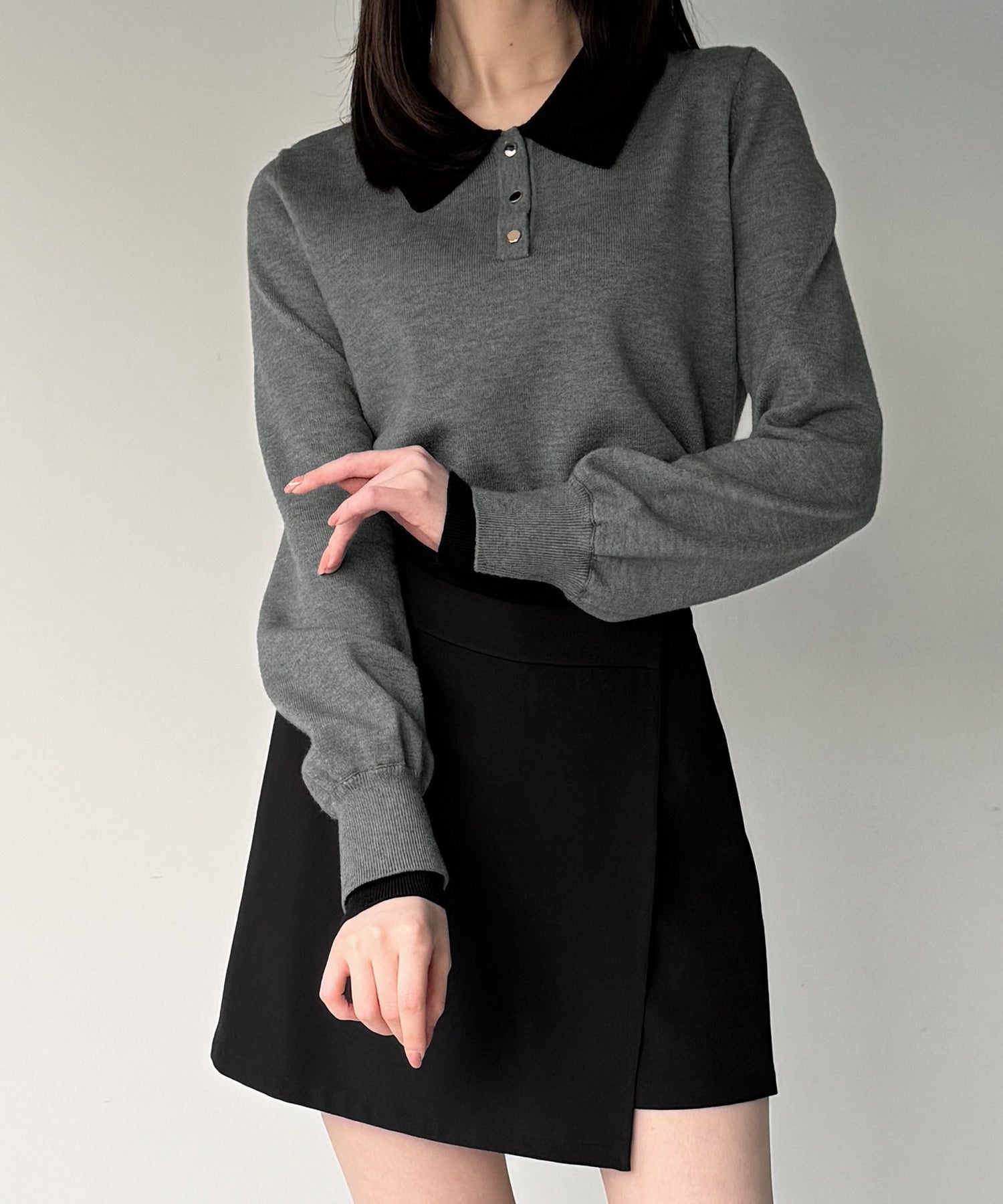 ジュノア JUNOAH バイカラーボリュームスリーブニットポロ （チャコール） チャコール