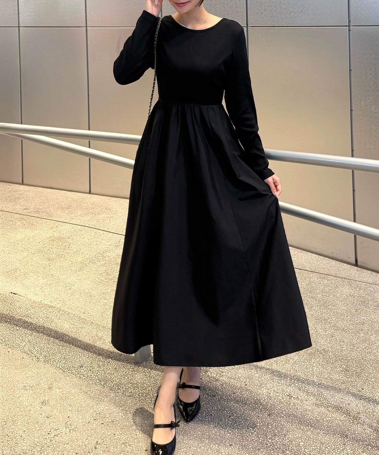 ジュノア JUNOAH 異素材ドッキングバックオープンワンピース （ブラック） ブラック