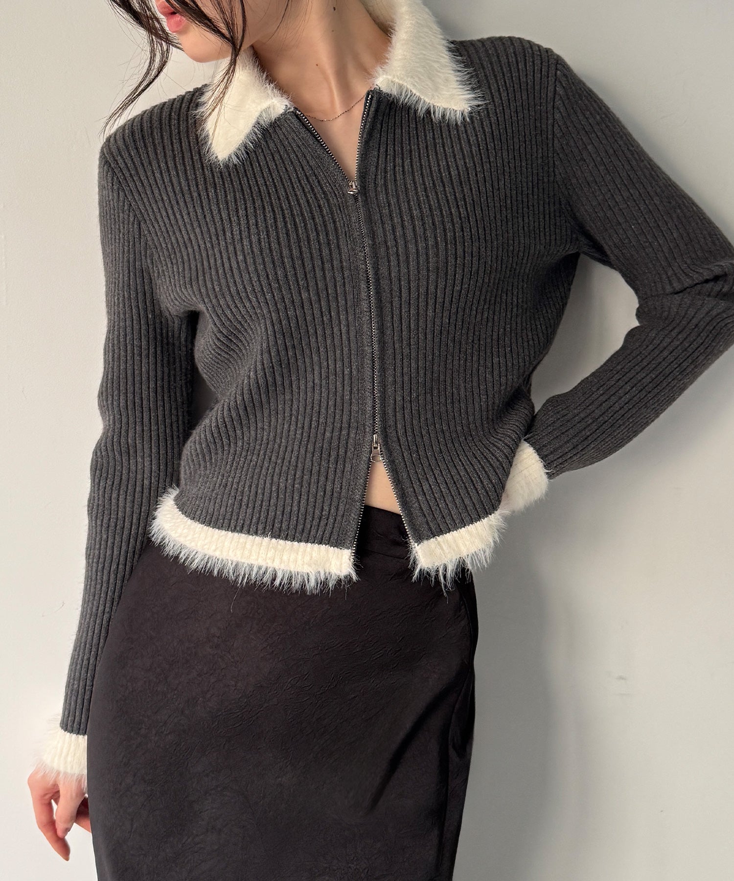 ジュノア JUNOAH バイカラーシャギーダブルジップニット （チャコール） チャコール