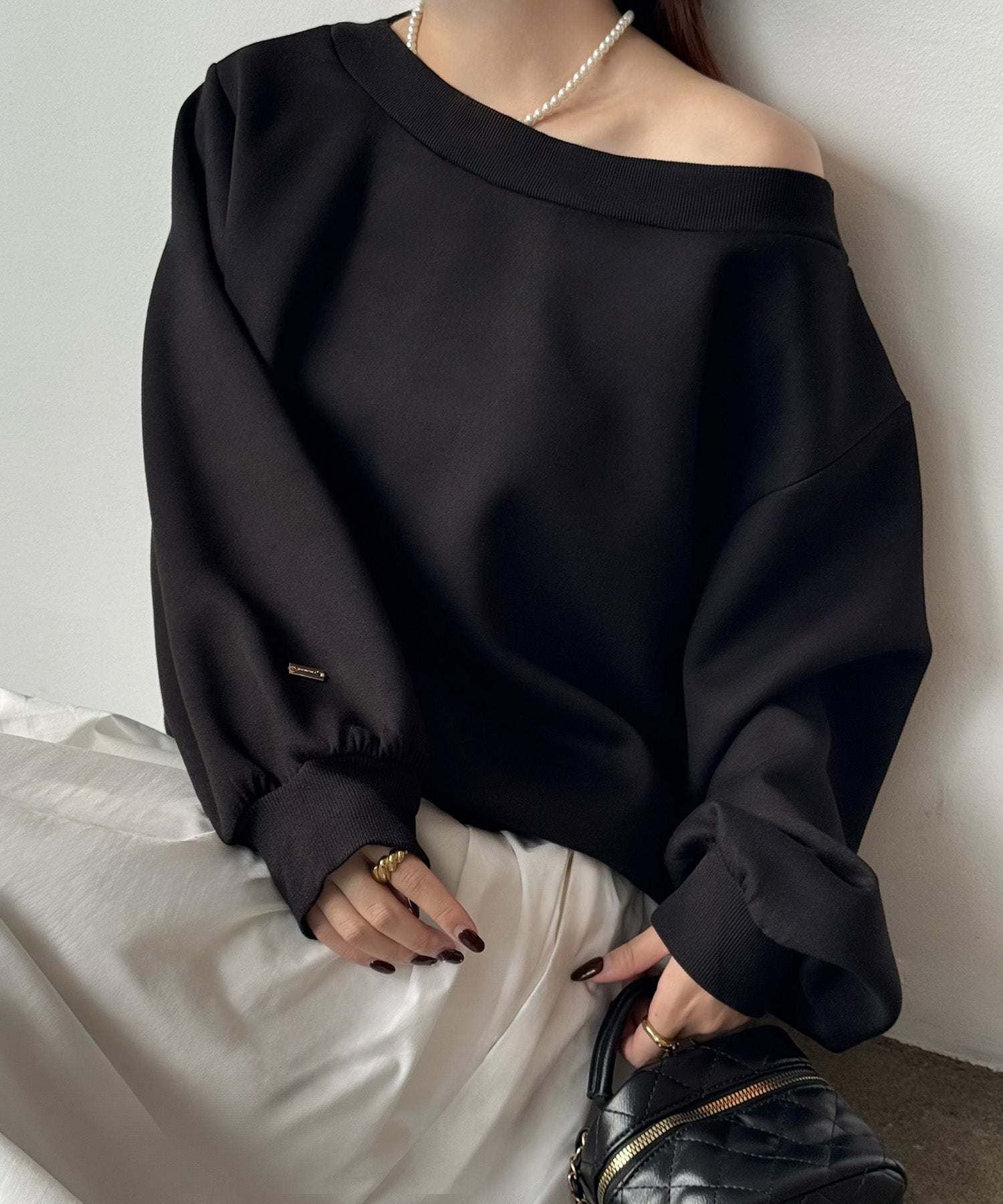 ジュノア JUNOAH ワンショルスリットスウェット （ブラック） ブラック