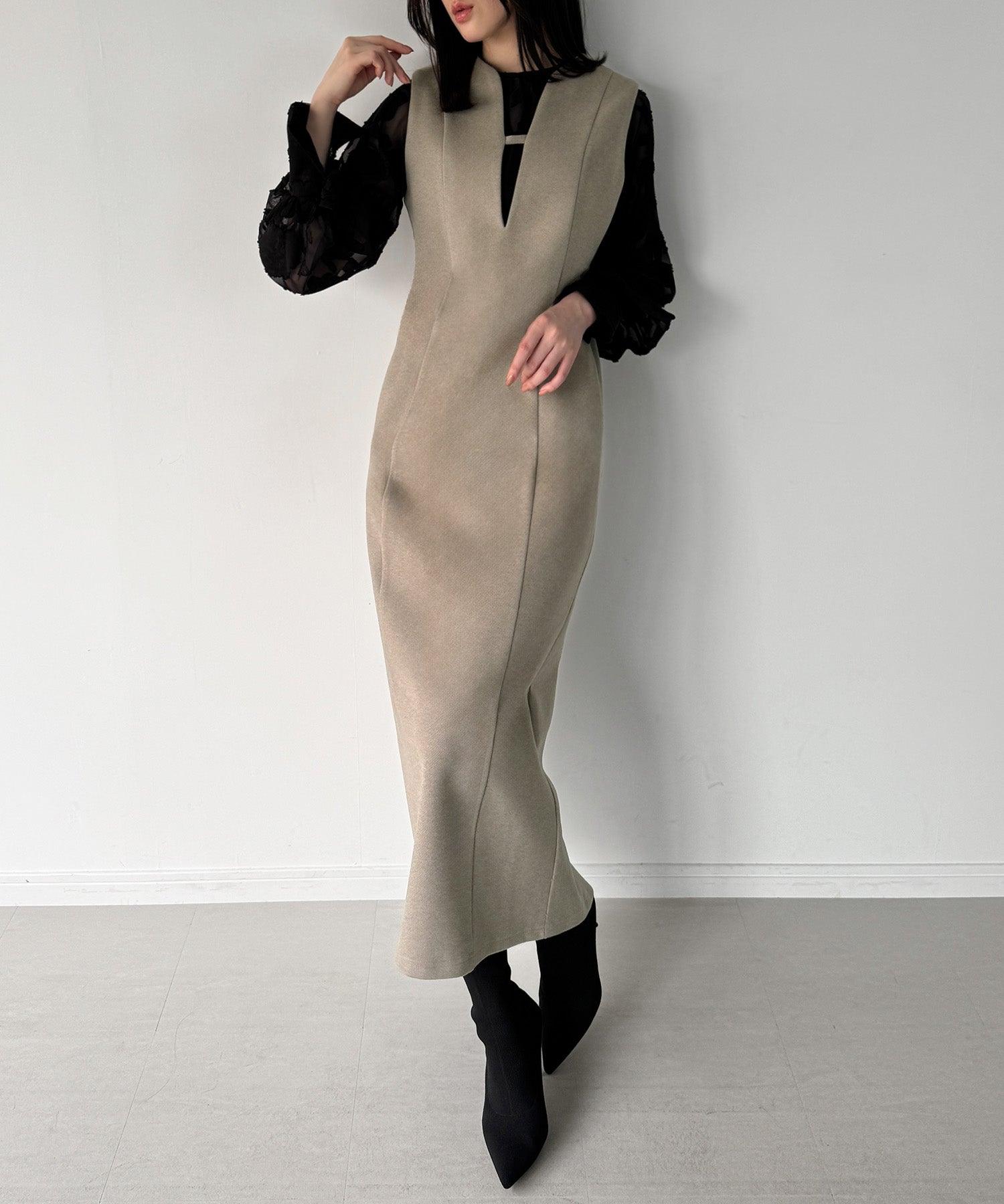 ジュノア JUNOAH バックオープンIラインワンピース （ライトベージュ） ライトベージュ