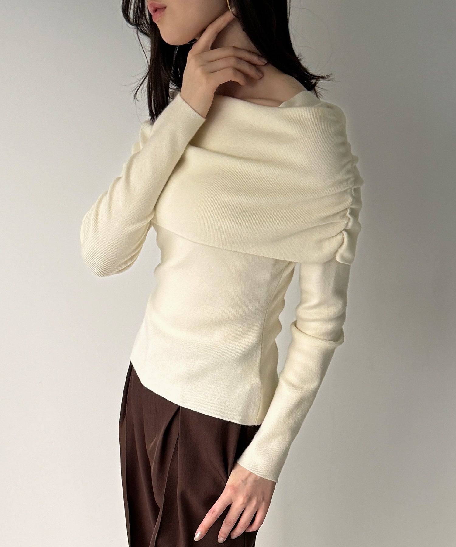 ジュノア JUNOAH オフショル風ドレープニット （アイボリー） アイボリー