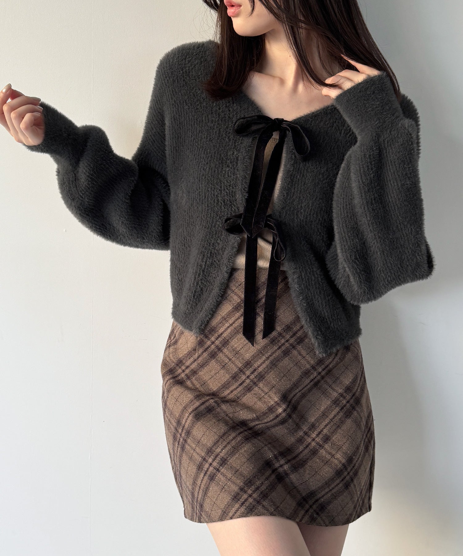 ジュノア JUNOAH 2wayベロアリボンシャギーニットカーディガン （チャコール） チャコール