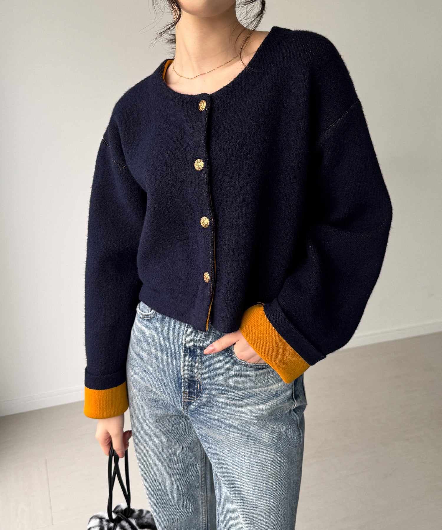 ジュノア JUNOAH 金釦裏配色ショートニットジャケット （ネイビー） ネイビー