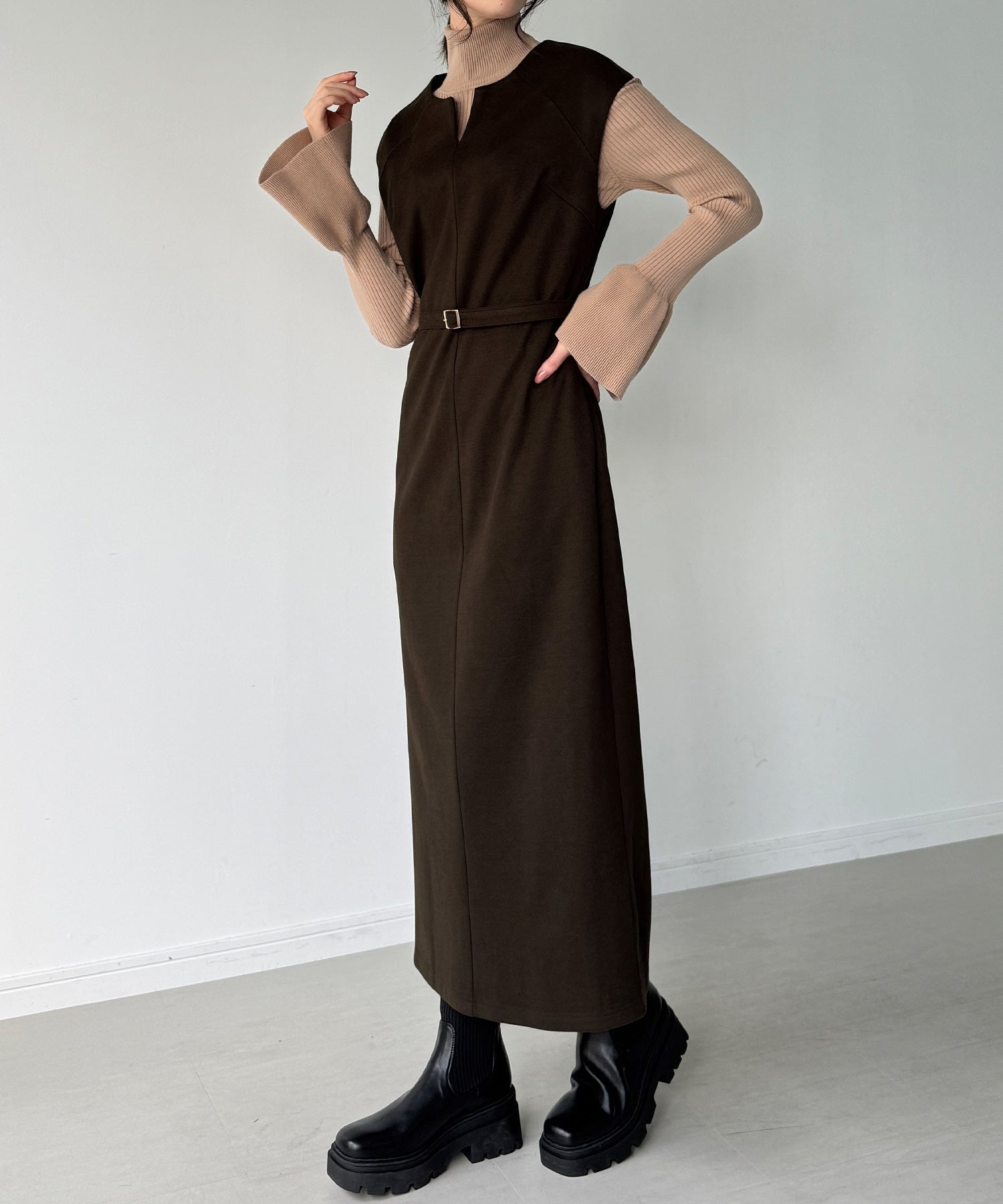 ジュノア JUNOAH キーネックIラインロングワンピース （ブラウン） ブラウン