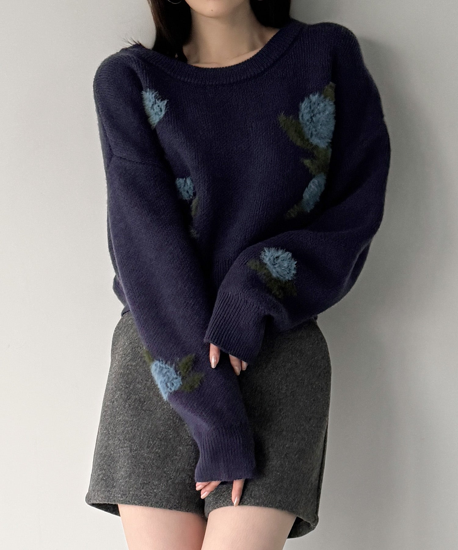 ジュノア JUNOAH 花柄ジャガードショートニット （ネイビー） ネイビー