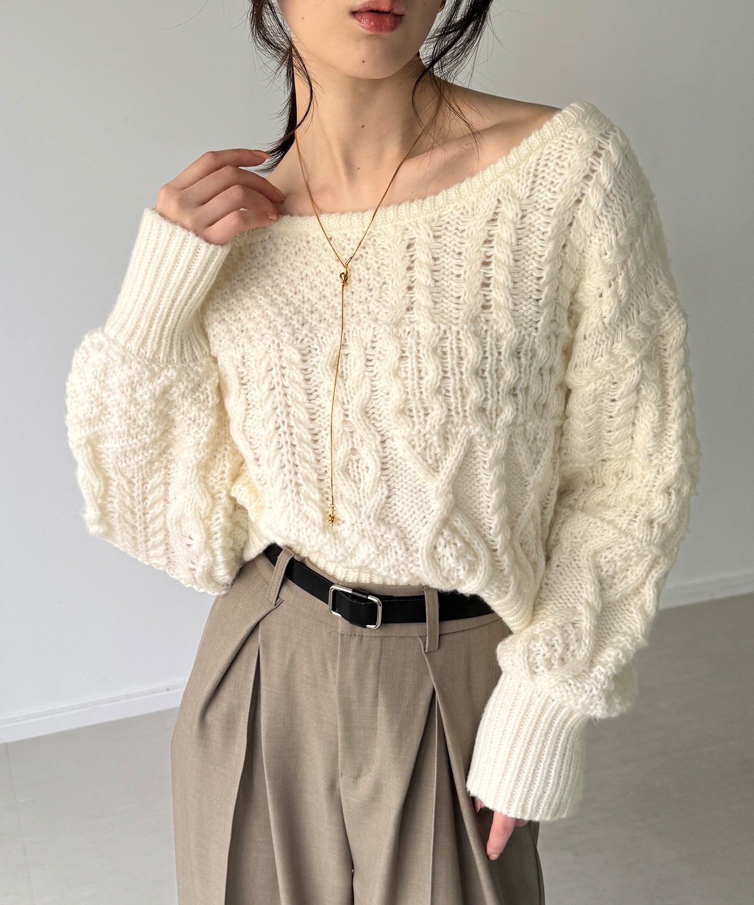 ジュノア JUNOAH 2wayワンショルケーブルショートニット （アイボリー） アイボリー