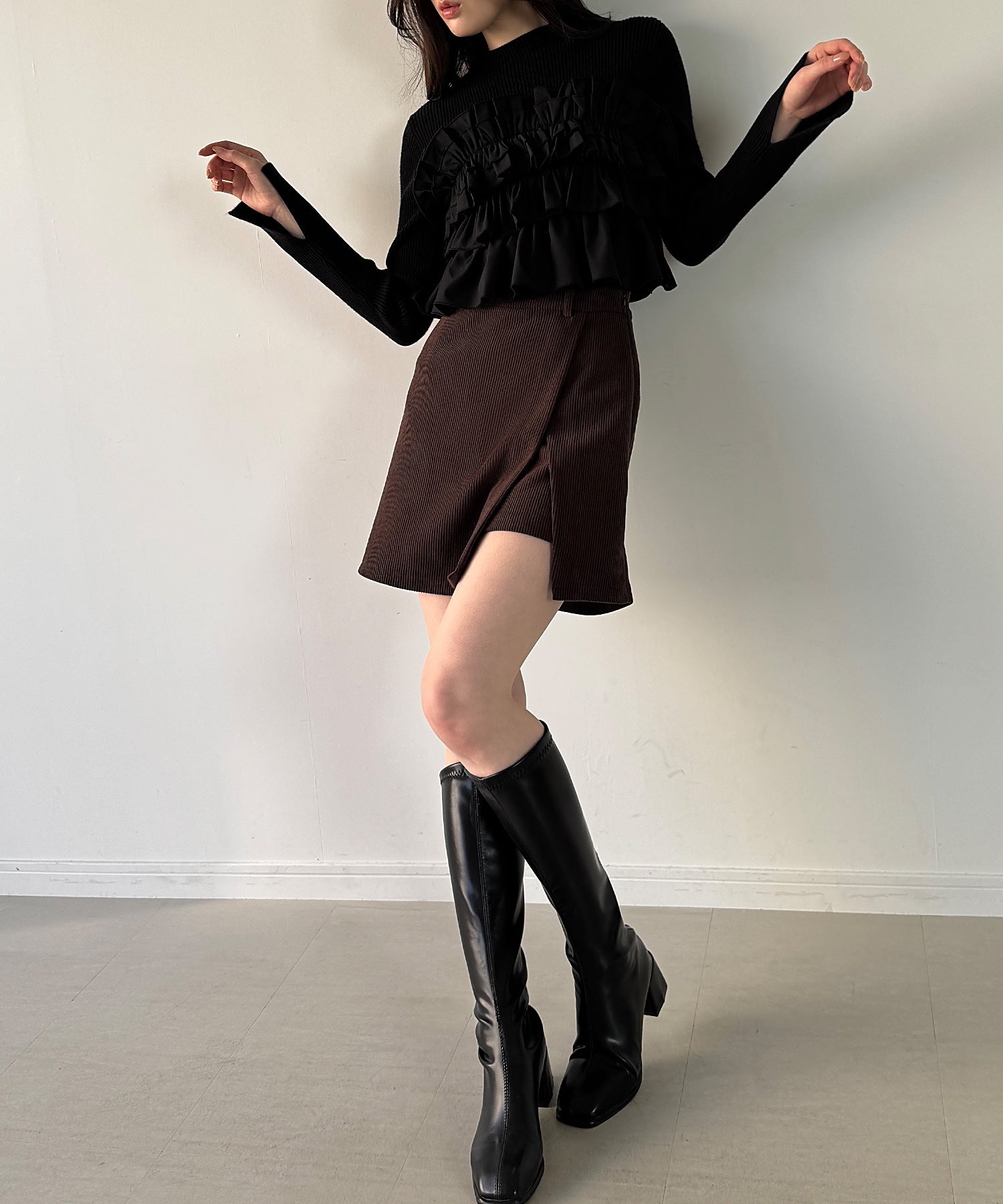 ジュノア JUNOAH フリルビスチェ風ドッキングリブニット （ブラック） ブラック